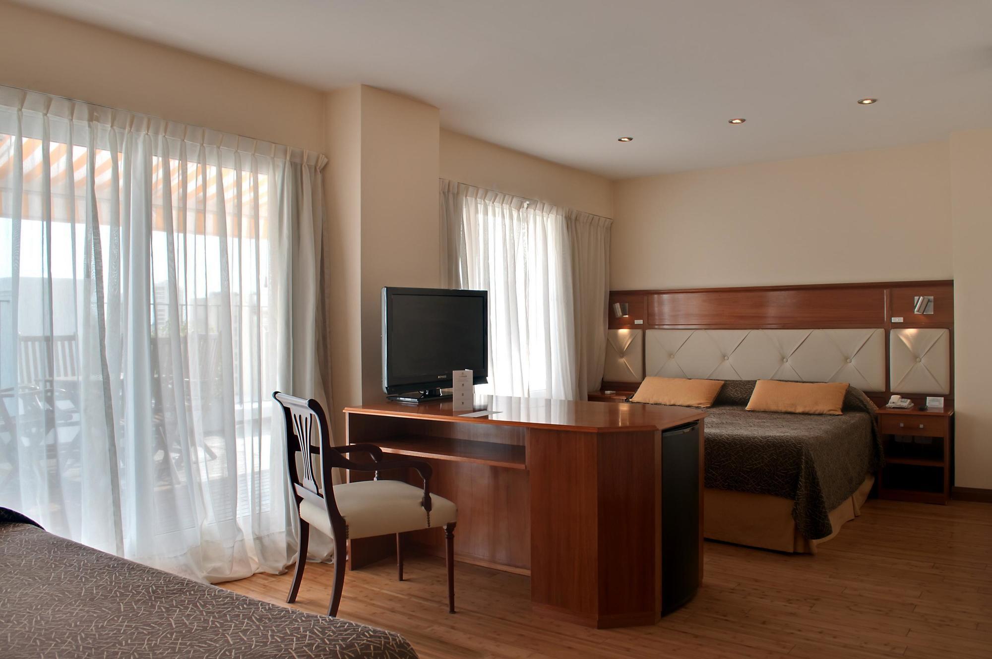 Embajador Hotel Буэнос-Айрес Экстерьер фото